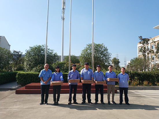 图片关键词 4、月度攻坚克难先进集中表彰ps.jpg