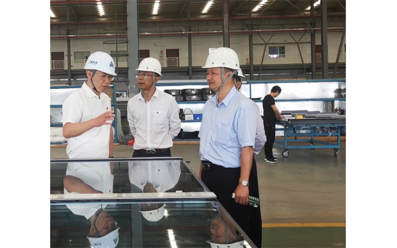 海南发展党委书记、董事长朱强华到三鑫科技珠海基地检查指导